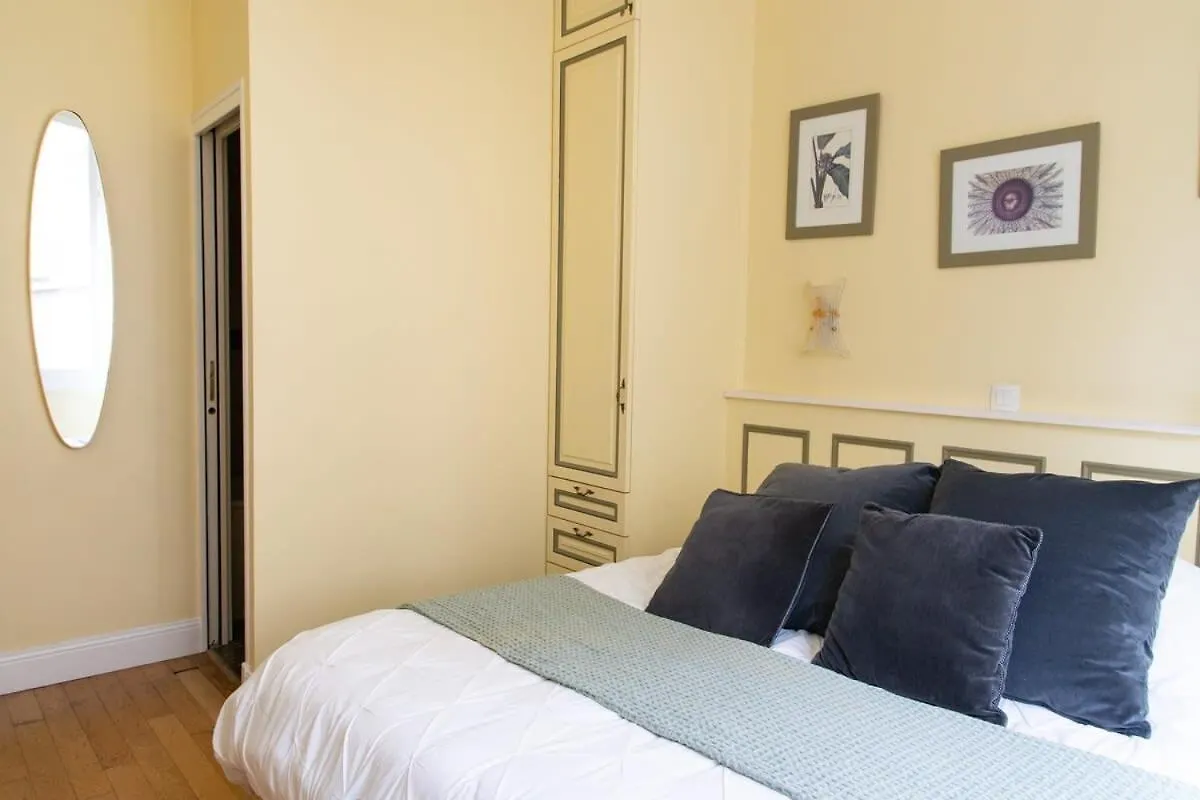 La Lumiere Eiffel Walk To Tower Apartment Paris