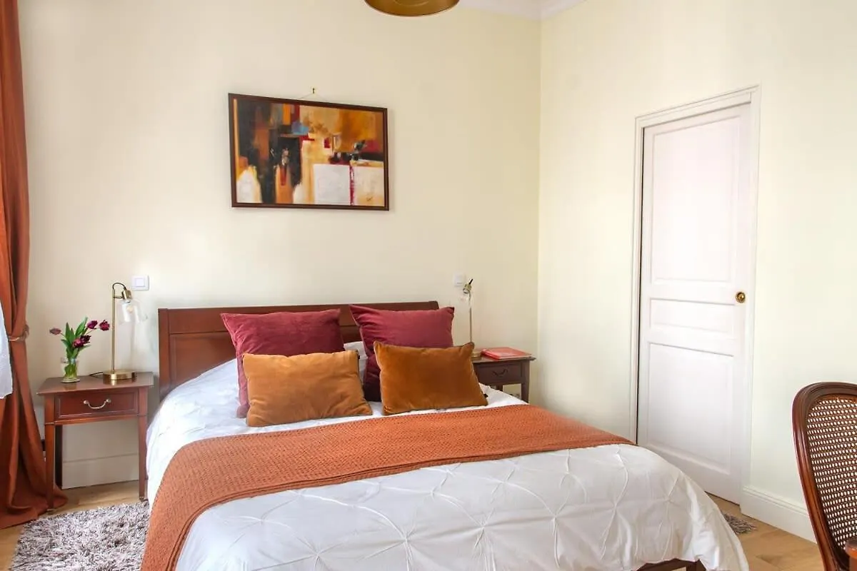 La Lumiere Eiffel Walk To Tower Apartment Paris France