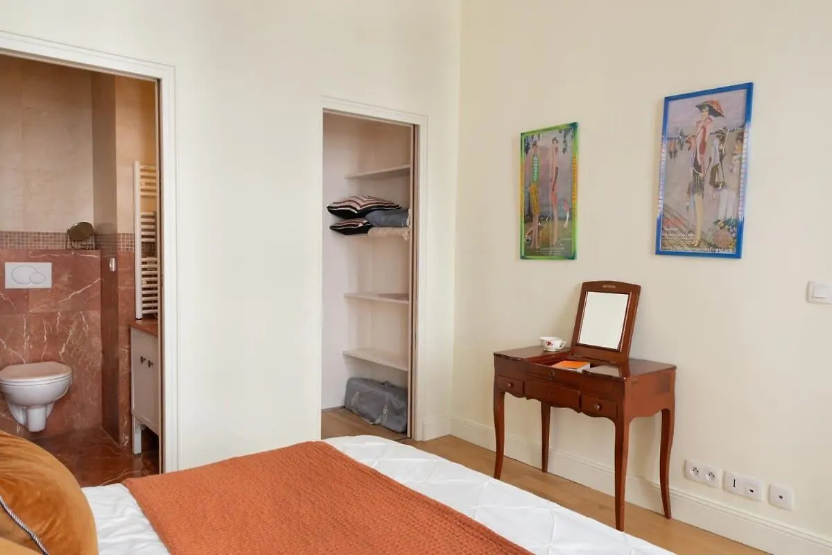 La Lumiere Eiffel Walk To Tower Apartment Paris